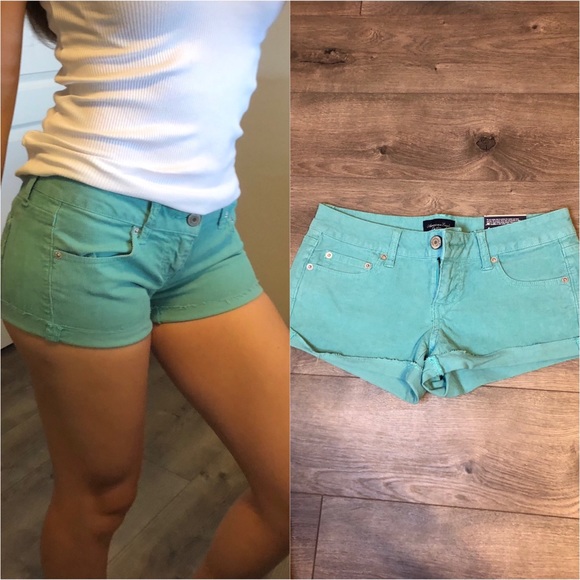 green shorts american eagle